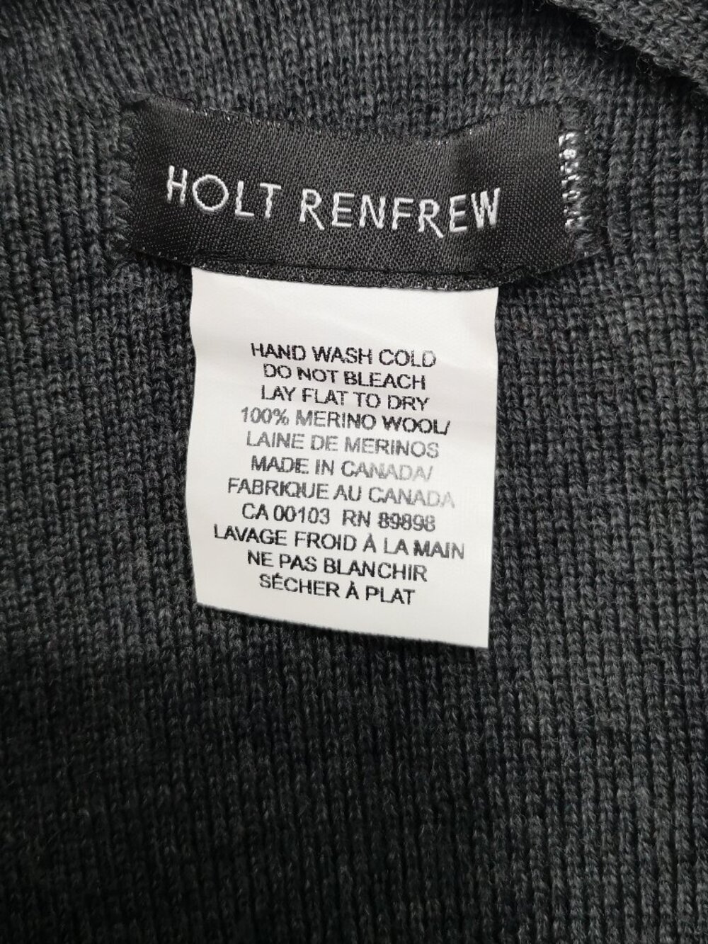 Holt Renfrew Ladies 1 Size Dark Grey Made in Canada 100% Merino Wool Cape - Picture 3 of 7
